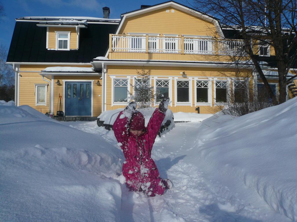 B&B Lomamokkila Савонлина Екстериор снимка