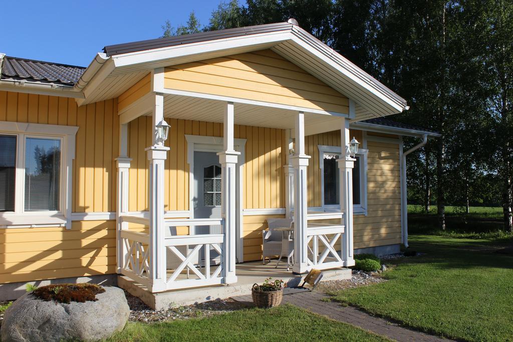 B&B Lomamokkila Савонлина Екстериор снимка
