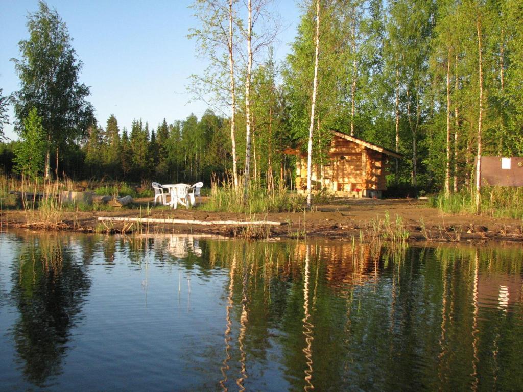 B&B Lomamokkila Савонлина Екстериор снимка